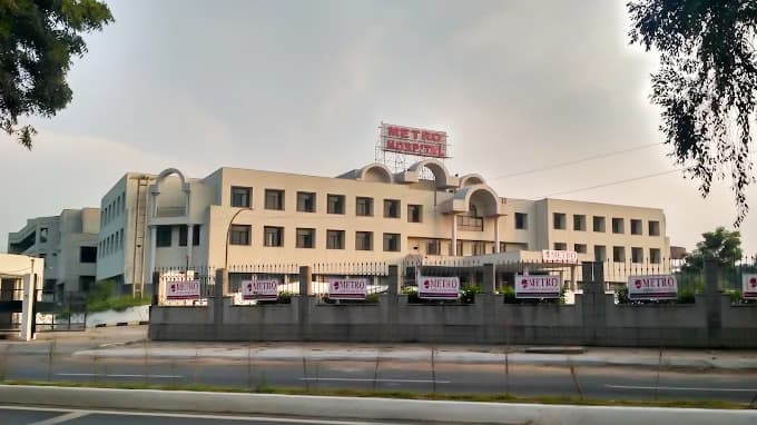 Metro Hospital and Research Institute, Vadodara, Gujarat