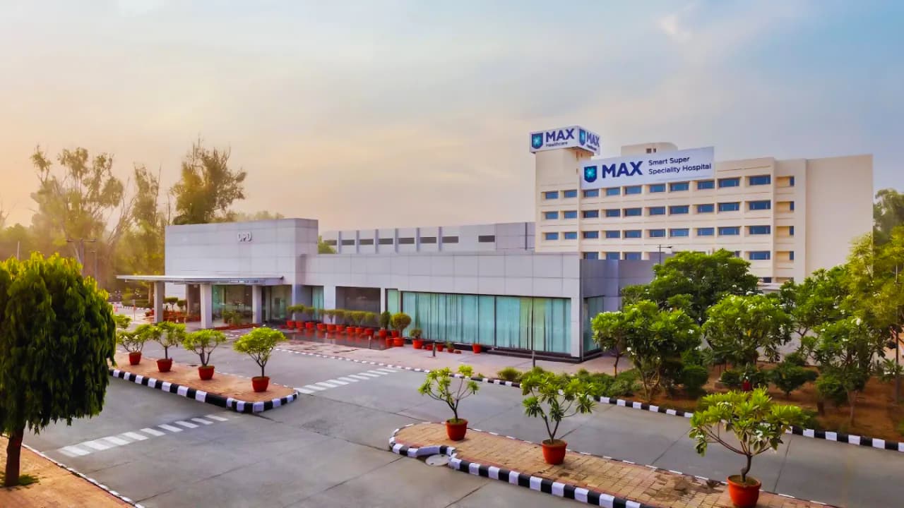 Max Smart Super Speciality Hospital, Saket