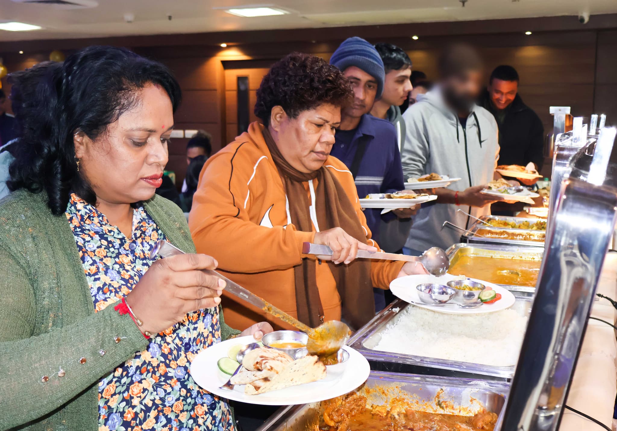Medivisor Celebrates Director's Birthday with Overseas Medical Guests