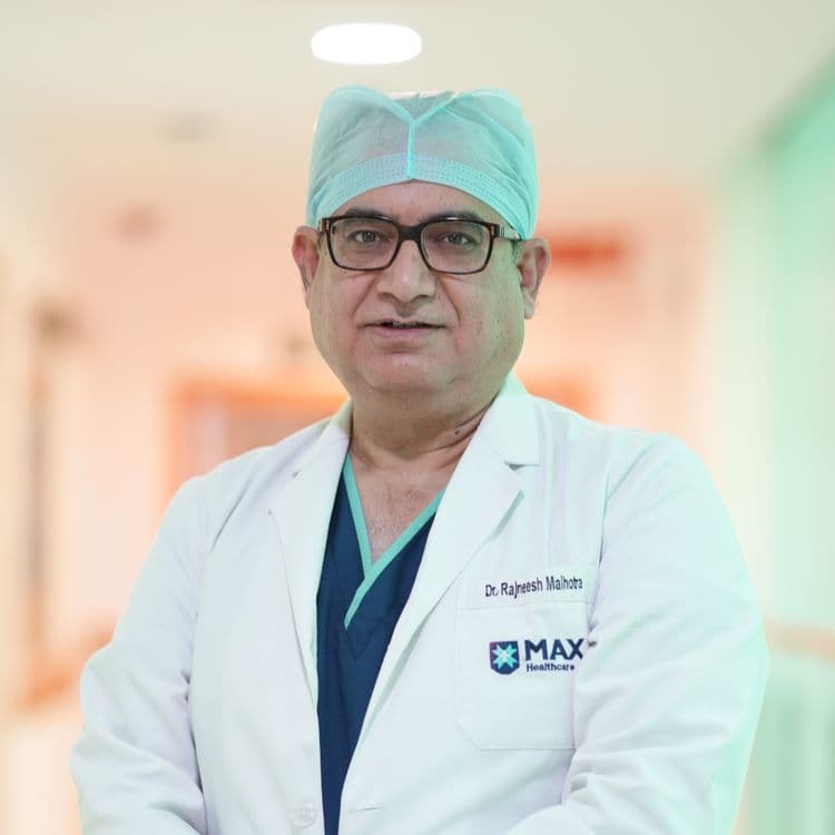 Dr. Dr. Rajneesh Malhotra