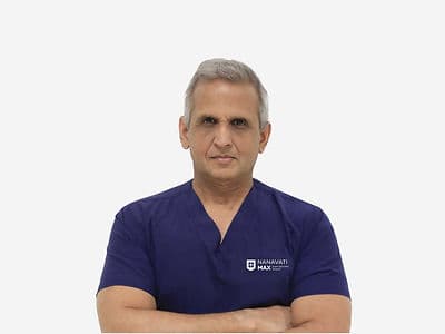Dr Niraj Vora