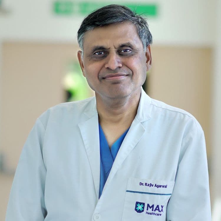 Dr. Dr. Rajiv Agarwal