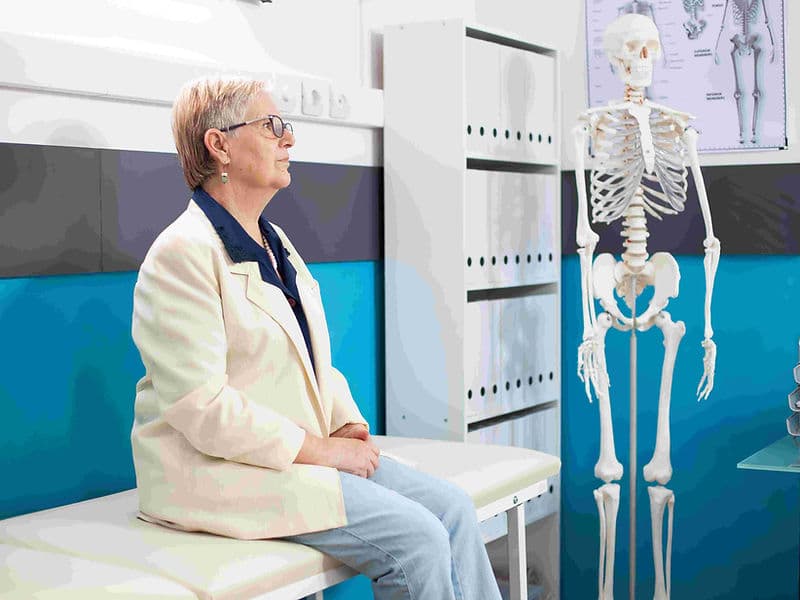 Hip Replacement (Cemented/Uncemented)