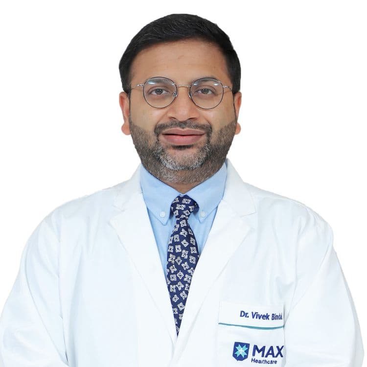 Dr. Dr. Vivek Bindal